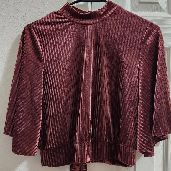 JACK X BB DAKOTA TOP - Picture 1 of 11